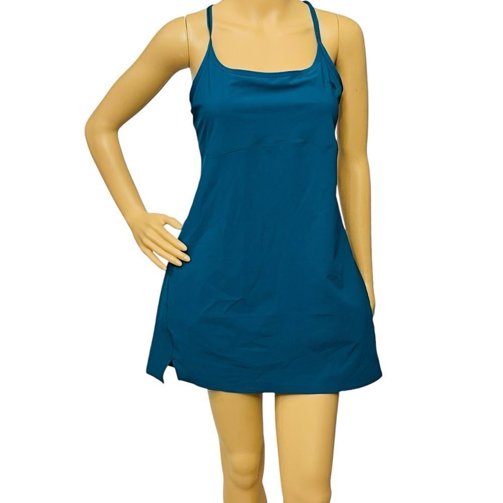 The North Face EA Arque Dress Hike Tennis Golf  Blue Coral L NWOT